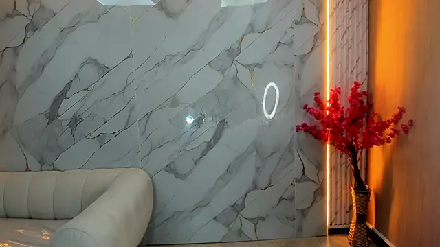 Isabella Blondetf online show from 10, 10, 2025