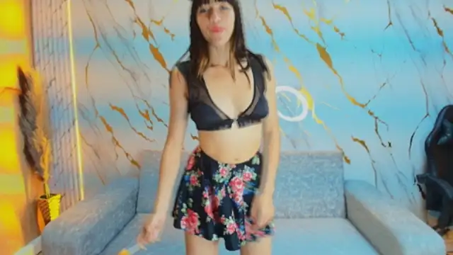 Isabella Blondetf online show from 29, 10, 2025