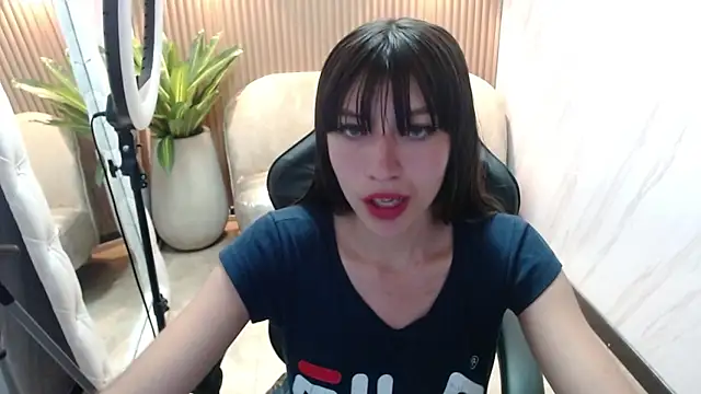 Isabella Blondetf online show from 15, 11, 2025