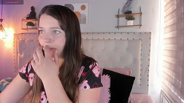 sophiee09  online show from 27, 3, 2026