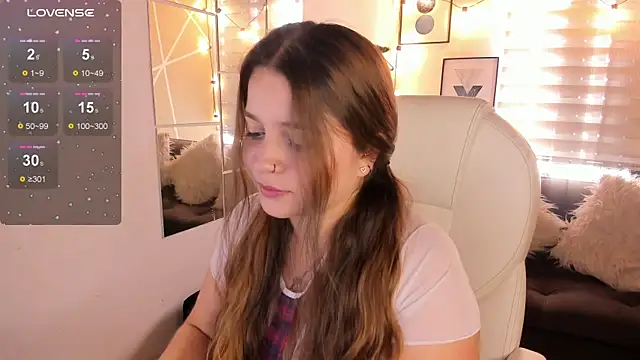 sophiee09  online show from 8, 4, 2026