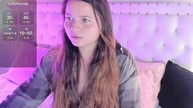 sophiee09  online show from 26, 11, 2025