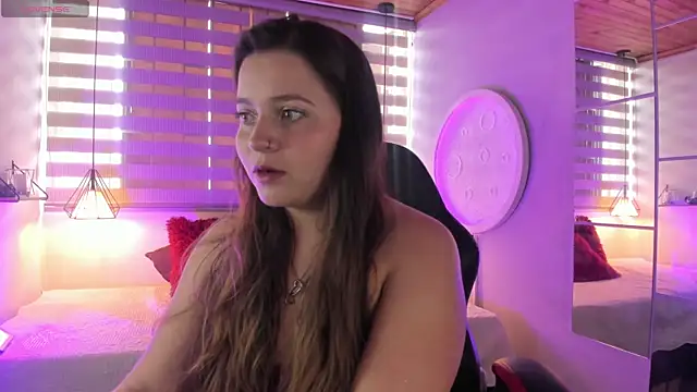 sophiee09  online show from 10, 4, 2026