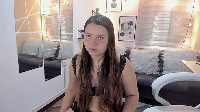 sophiee09  online show from 4, 11, 2025