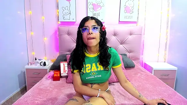 Issaa Tyler online show from 16, 12, 2025