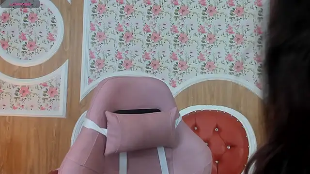 Snapshot of KonnyDesire chatting on 1, 10, 2025 KonnyDesire online show from 1, 10, 2025