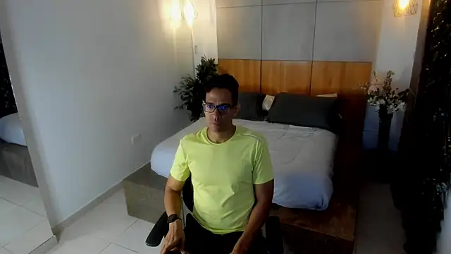 Snapshot of JacobDraven chatting on 23, 11, 2025 JacobDraven online show from 23, 11, 2025