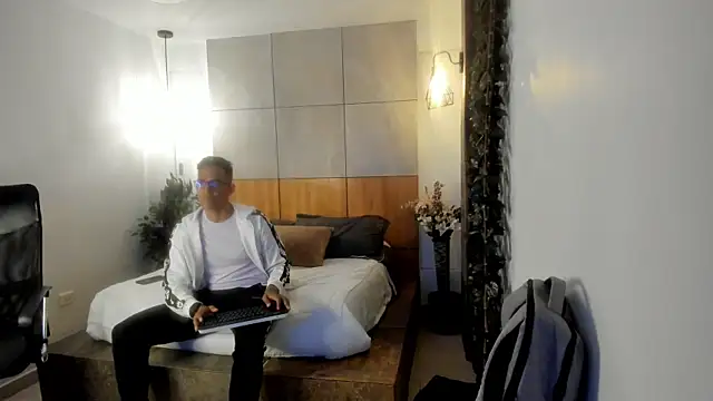 Snapshot of JacobDraven chatting on 16, 11, 2025 JacobDraven online show from 16, 11, 2025