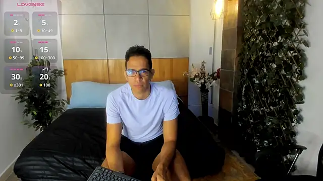 Snapshot of JacobDraven chatting on 14, 11, 2025 JacobDraven online show from 14, 11, 2025