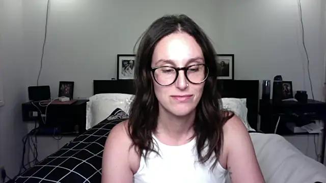 Snapshot of annmarieferrara chatting on 16, 1, 2026 annmarieferrara online show from 16, 1, 2026