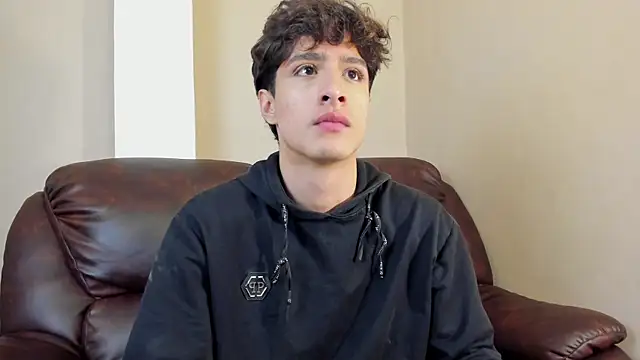 Snapshot of Xam_Collen chatting on 10, 11, 2025 Xam Collen online show from 10, 11, 2025