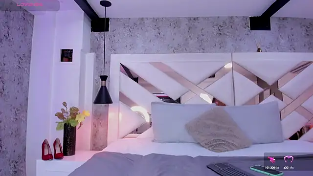 Megan-8 online show from 21, 9, 2025