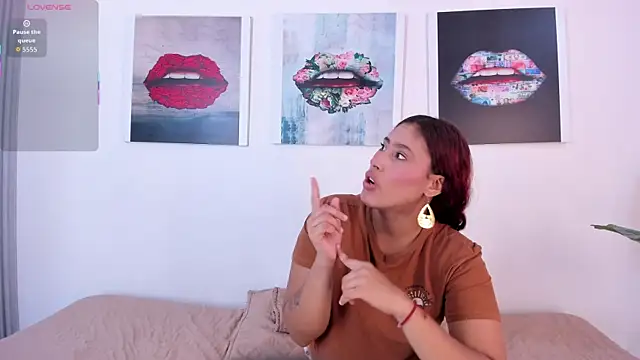 Girls inlove online show from 6, 11, 2025