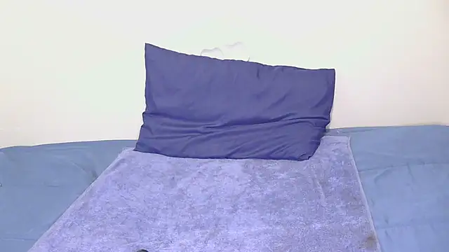 Serafynn online show from 1, 12, 2025