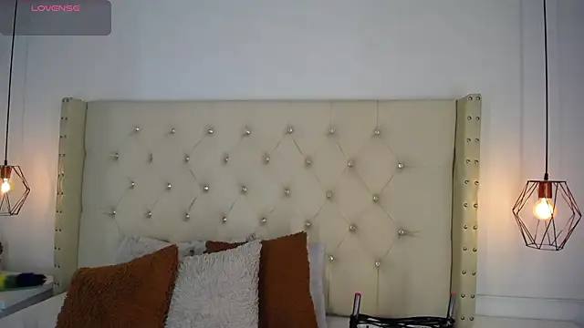 bycandy  online show from 19, 12, 2025