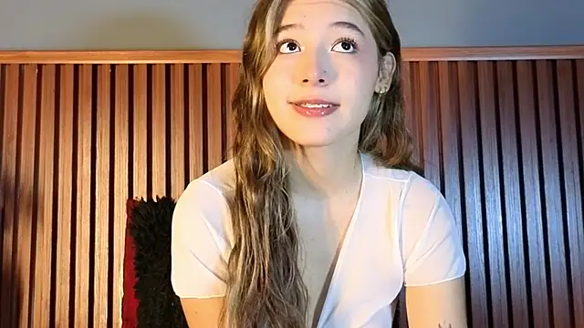 VictoriaSpark online show from 6, 11, 2025