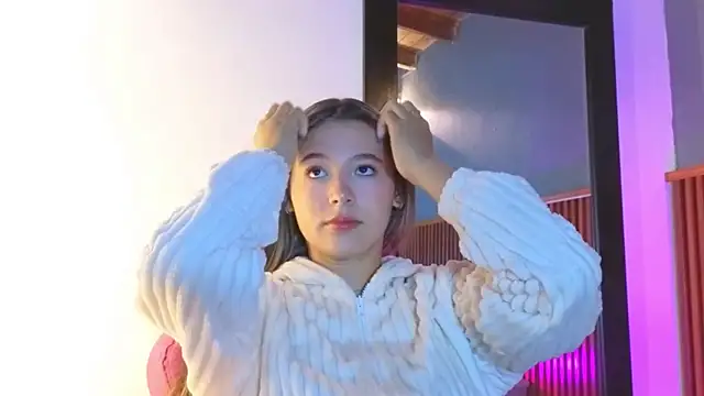 VictoriaSpark online show from 24, 11, 2025