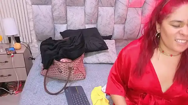 sofiagutierrez   online show from 11, 11, 2025