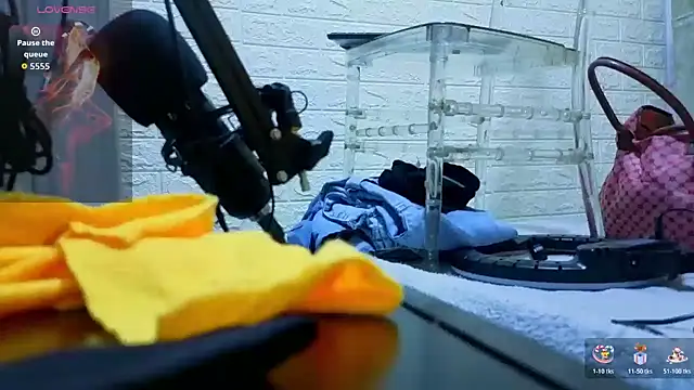 sofiagutierrez   online show from 27, 11, 2025