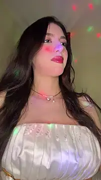 Emily-hottson online show from 15, 2, 2026