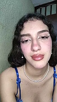 Snapshot of Emily-hottson chatting on 6, 11, 2025 Emily-hottson online show from 6, 11, 2025