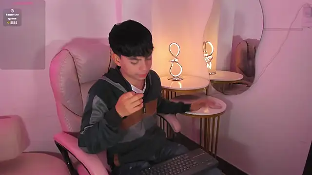 Peter chase online show from 21, 9, 2025