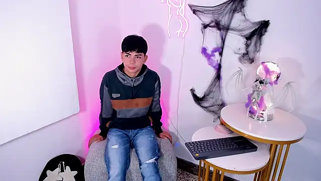 Peter chase online show from 22, 10, 2025