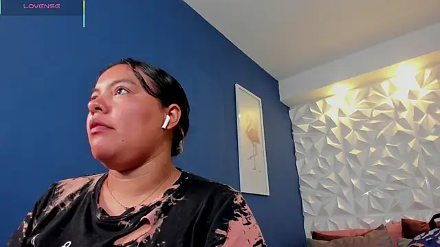 freya cole  online show from 14, 11, 2025