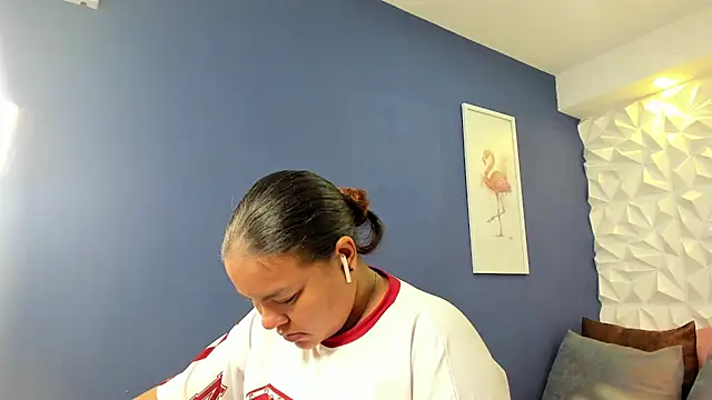 freya cole  online show from 10, 10, 2025