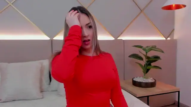 SophieeMills online show from 14, 1, 2026