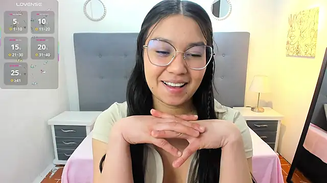 chaneelstark online show from 8, 11, 2025