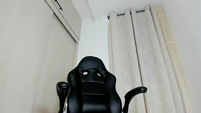 Biscuit oliva online show from 15, 4, 2026