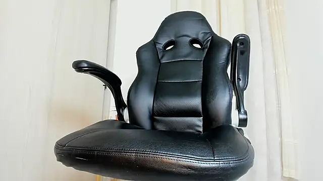 Biscuit oliva online show from 19, 4, 2026