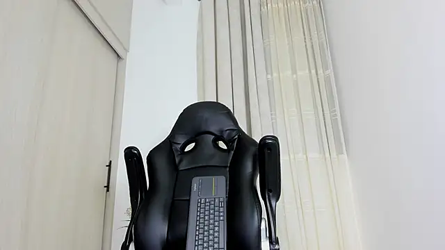 Biscuit oliva online show from 10, 3, 2026