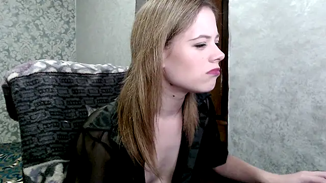 Kate  Loves online show from 7, 11, 2025