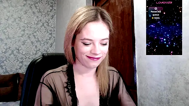 Snapshot of Kate__Loves chatting on 9, 5, 2026 Kate Loves online show from 9, 5, 2026