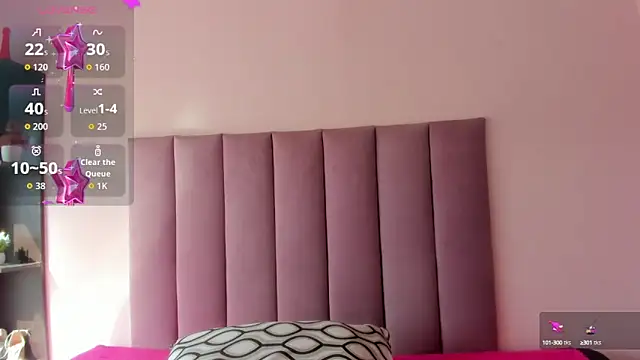 HoollyHendrix online show from 1, 10, 2025