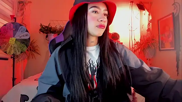 camila1 torres  online show from 13, 4, 2026