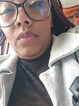 Ebony-Goddess19 online show from 26, 10, 2025