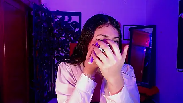 ilayra smith online show from 25, 11, 2025