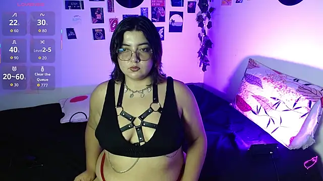 Roxy f w online show from 17, 12, 2025