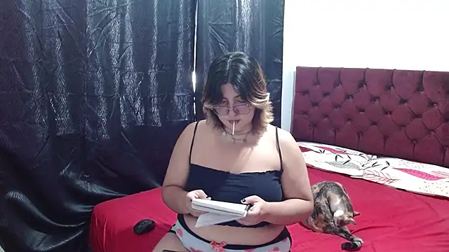 Snapshot of Roxy_f_w chatting on 18, 9, 2025 Roxy f w online show from 18, 9, 2025