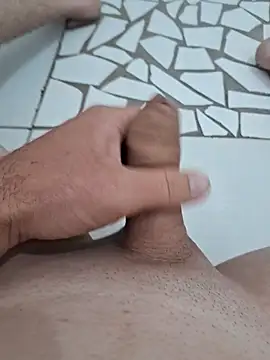 rafaelsouzzaa online show from 1, 10, 2025