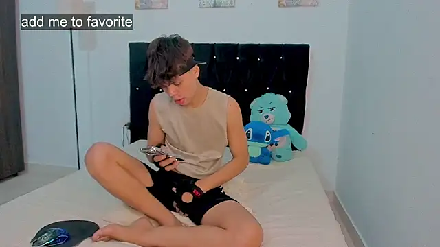 Zacktorres  online show from 1, 11, 2025