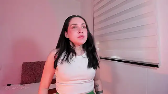 SarahCastillo  online show from 9, 3, 2026