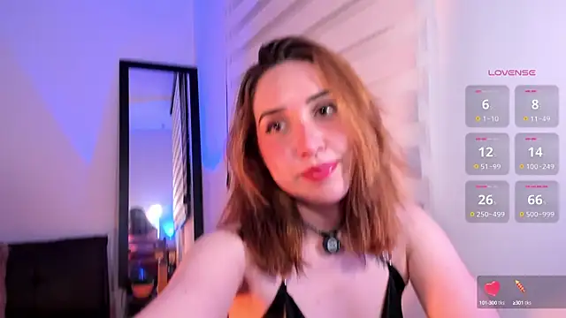 SarahCastillo  online show from 17, 9, 2025