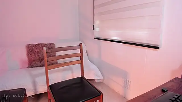 SarahCastillo  online show from 4, 3, 2026