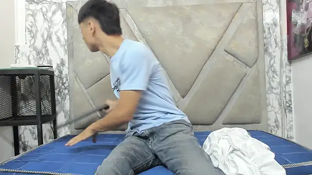 Logan Jhonson online show from 19, 10, 2025