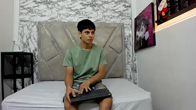 Logan Jhonson online show from 23, 9, 2025