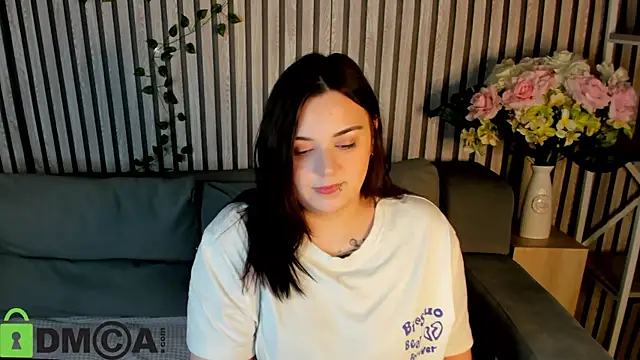 Mia R0ss online show from 5, 11, 2025